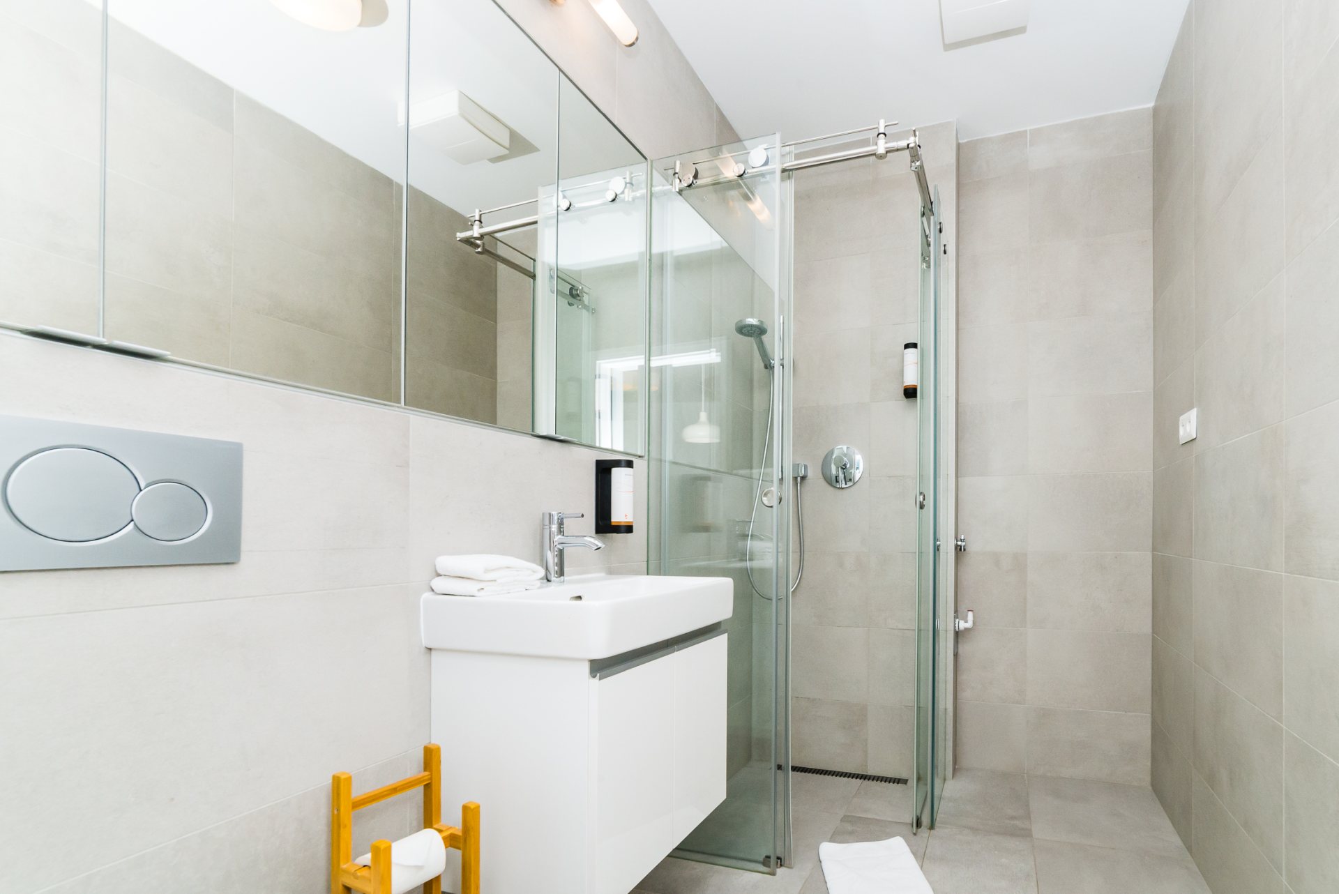 Kúpeľňa spojená s toaletou.