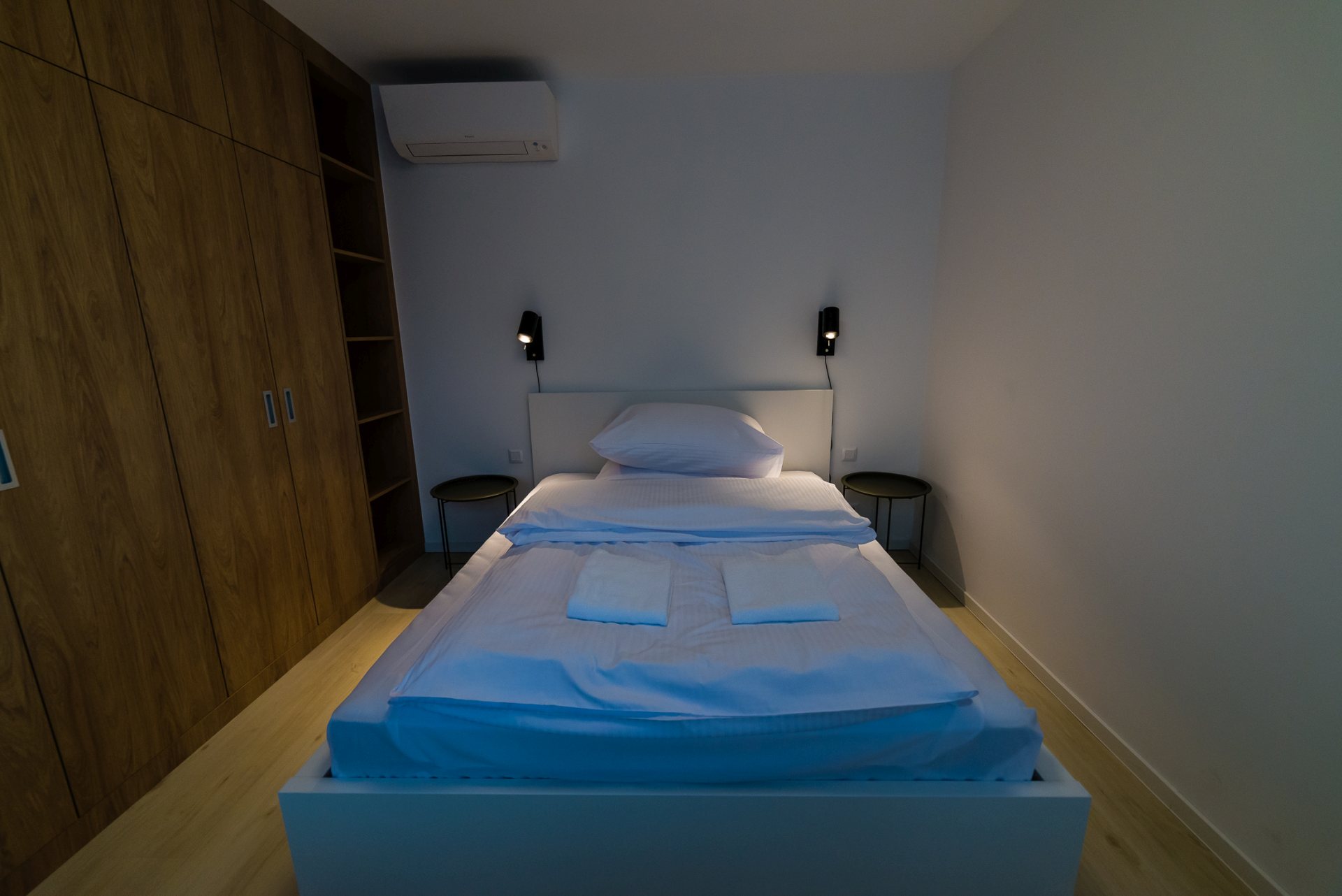 Pokoj a kľud aj počas dňa, vďaka vonkajším žalúziám.